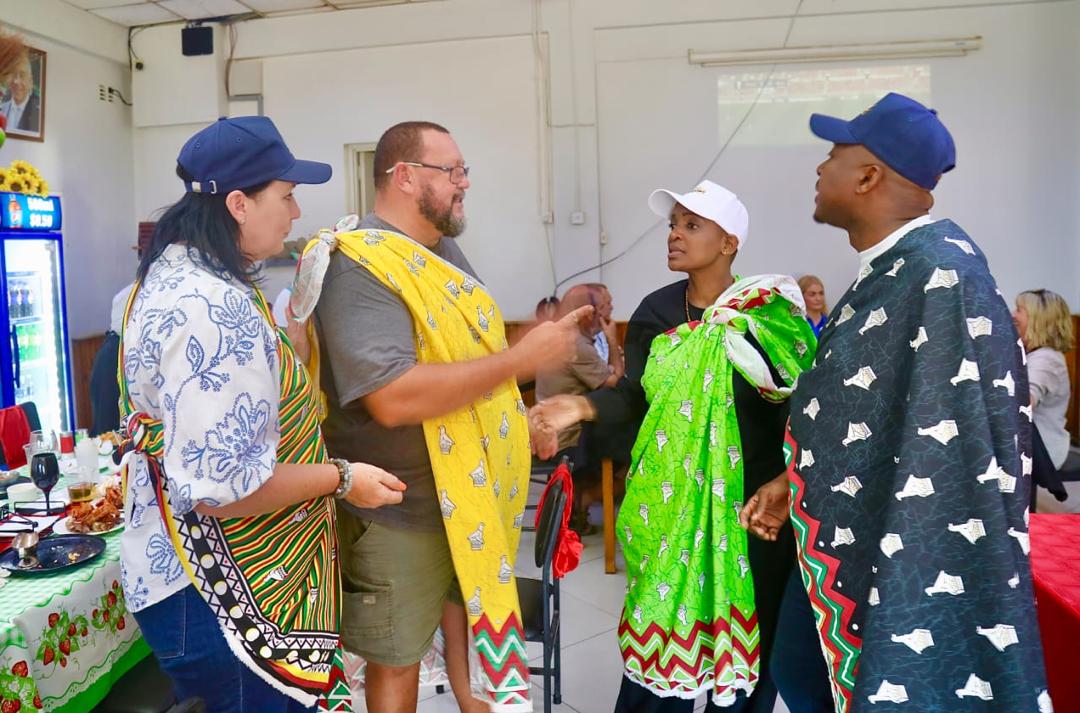 Tendai Rwodzi Rwodzi apologizes after ZRP officers ‘fleece’ tourist | Humanitarian Post